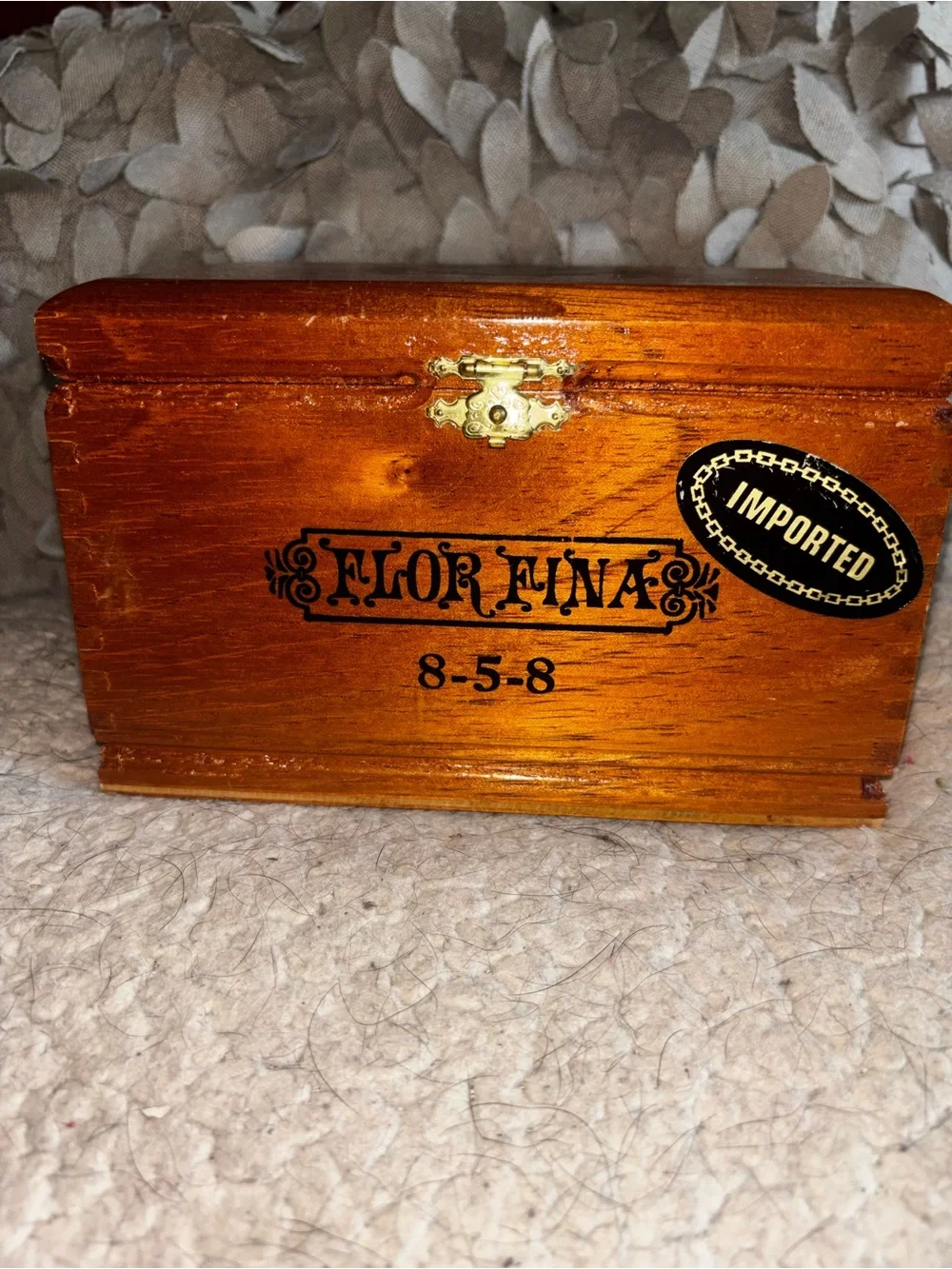 A. Fuente Flor Fina 8-5-8 Wooden Cigar Box Dominican Republic Vintage